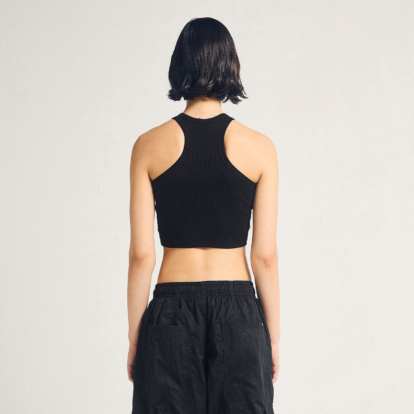 Signature Ribbed Cropped Tank Black