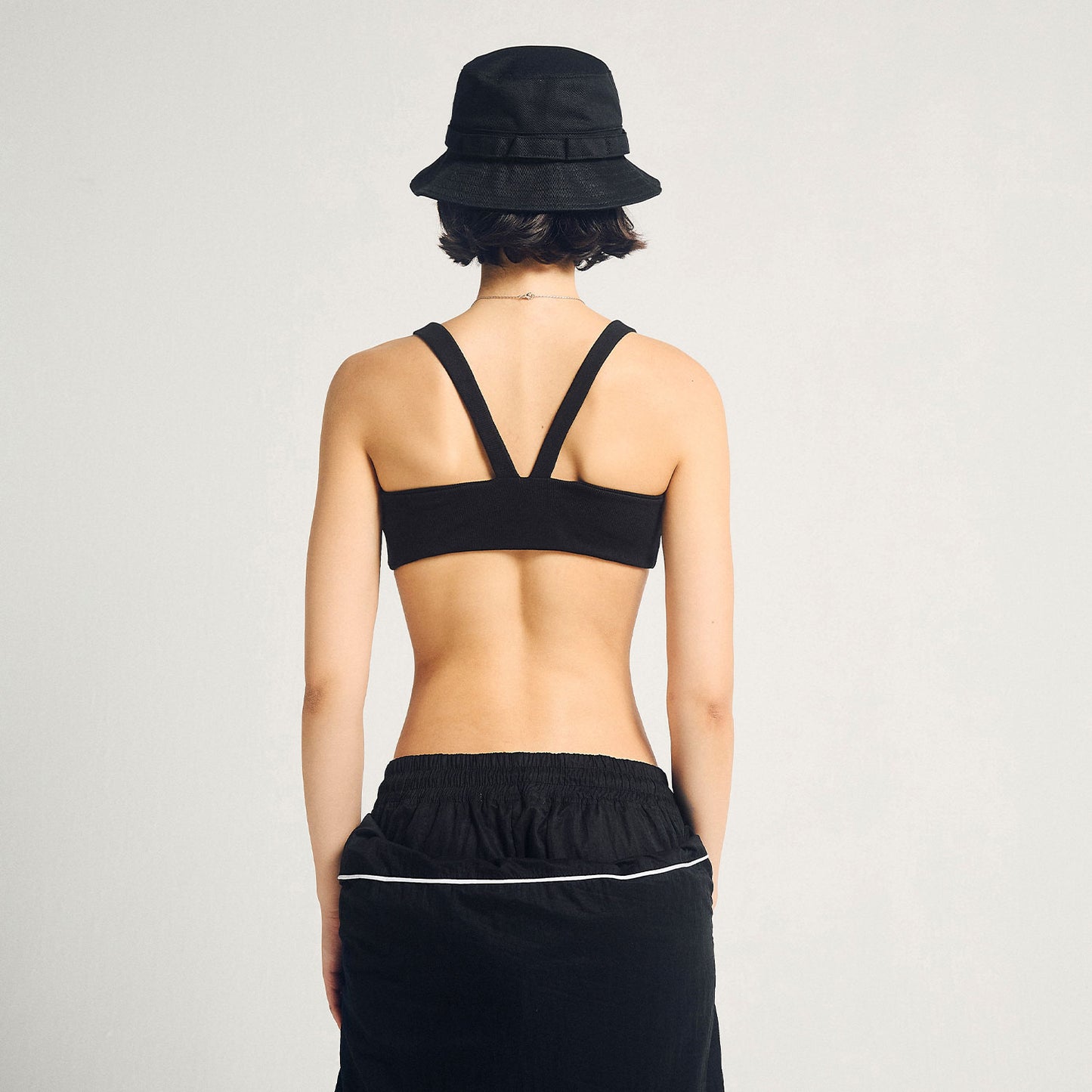 Signature Ribbed Cropped Tank Black
