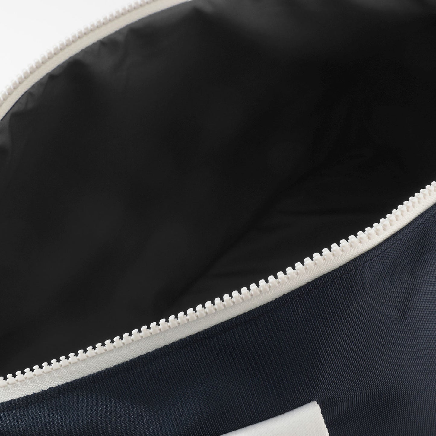 Signature Duffle Bag Dark Blue