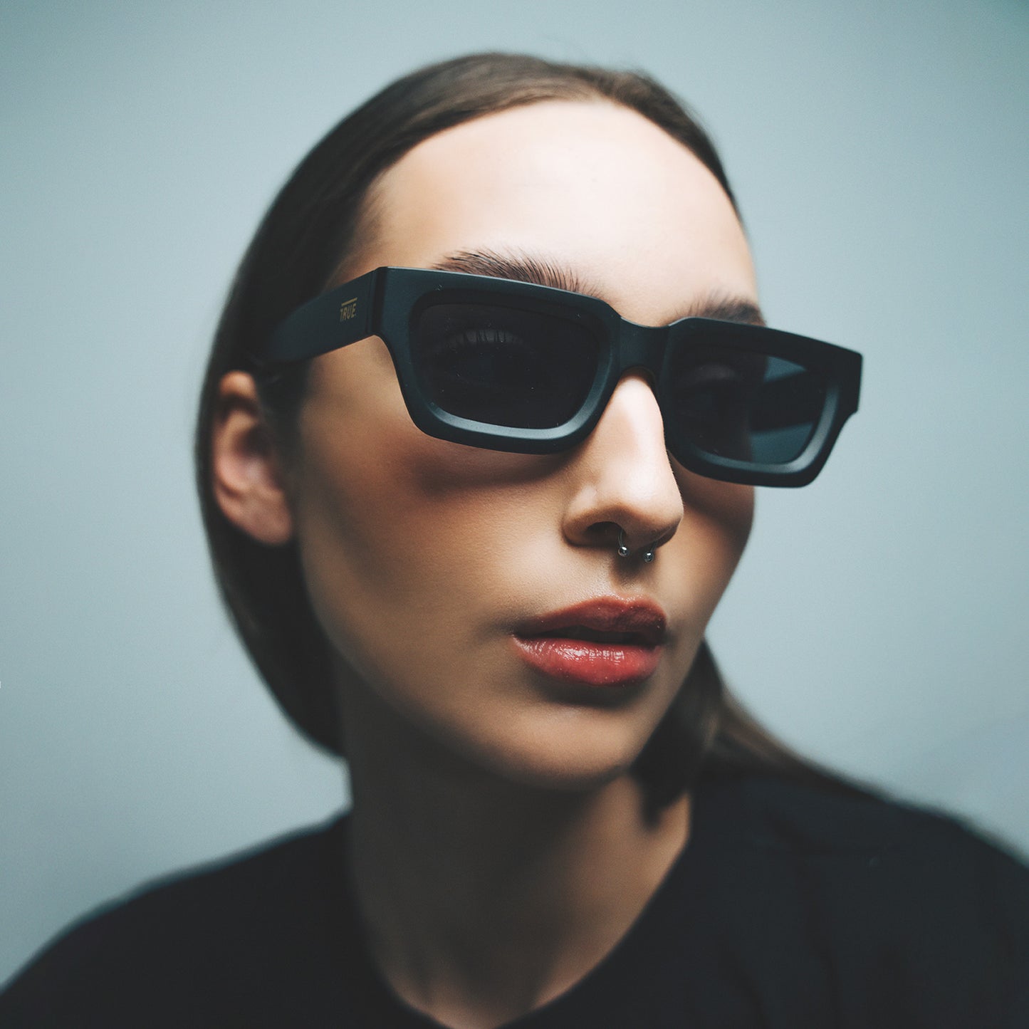 True Sunglasses Black