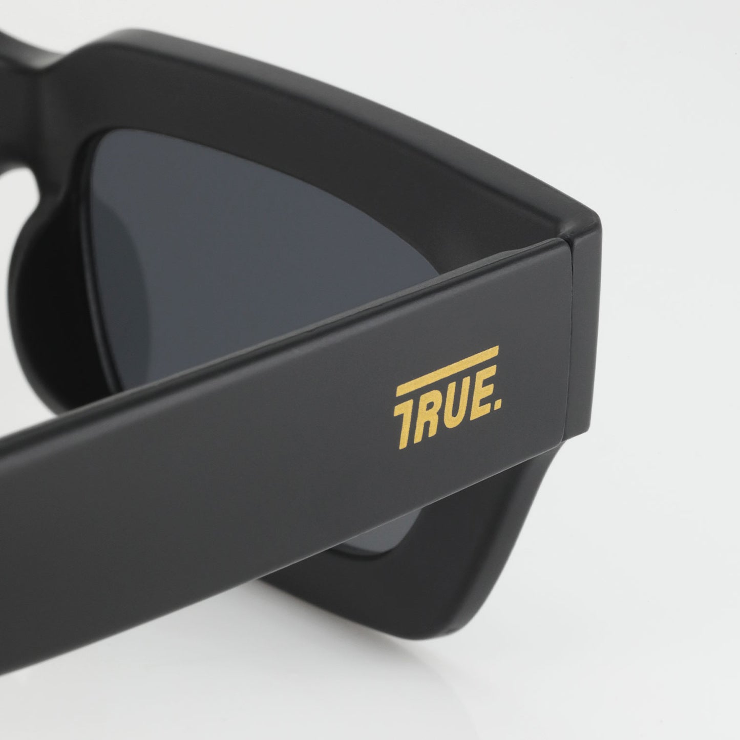 True Sunglasses Black