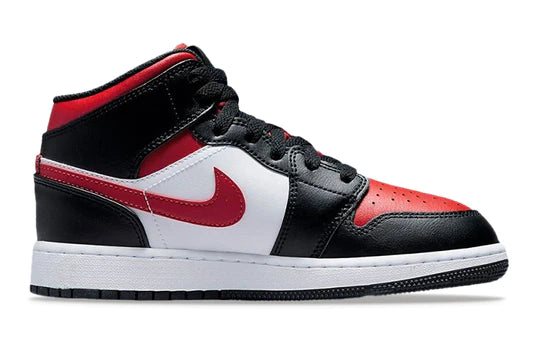 Air Jordan 1 Mid 'Black Fire Red' 554725-079