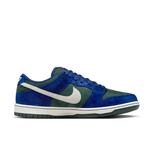 Nike SB Dunk Low 'Deep Royal Blue' HF3704-400