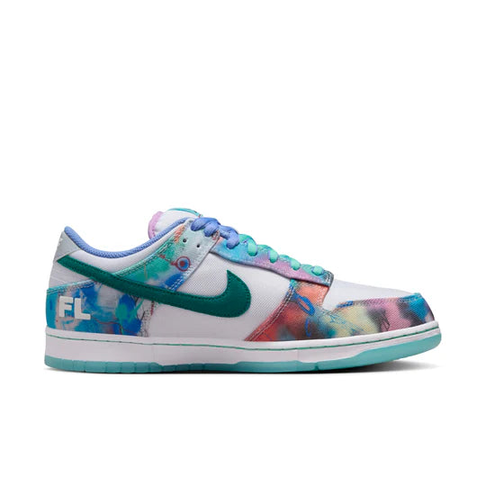 Nike x Futura Laboratories SB Dunk Low 'Bleached Aqua' HF6061-400