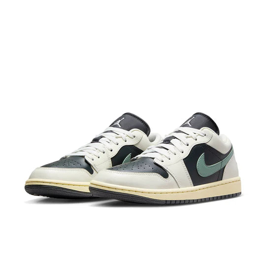 Air Jordan 1 Low 'Jade Smoke' DC0774-001