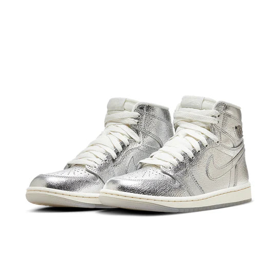 Air Jordan 1 Retro High OG 'Chrome' FN7249-001