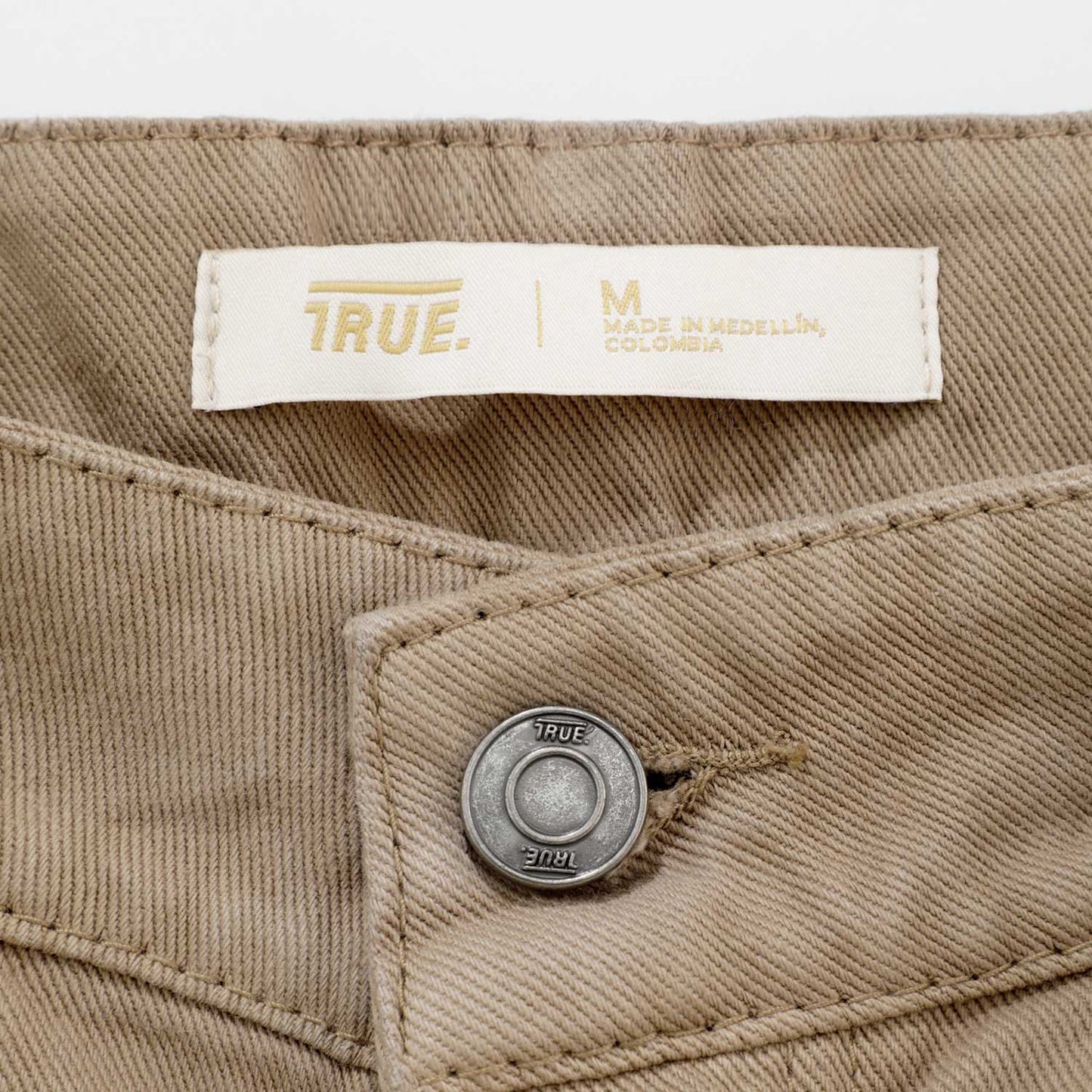 Dirty-Wash Jorts Sand