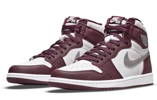 Air Jordan 1 Retro High OG 'Bordeaux' 555088-611